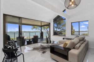 Bribie Island Penthouse Appartment Living Room