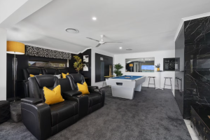 Bribie Island Penthouse Appartment Movie Room